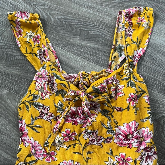 Xhiliration Floral Romper - M - Picture 2 of 5
